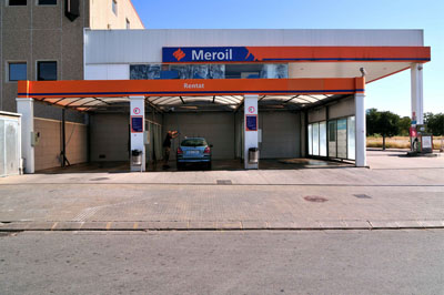 GASOLINERA 'MEROIL' CARBURANTS POLIZUR