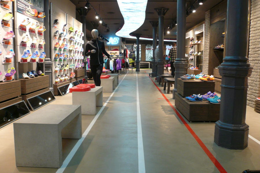 TIENDA DE DEPORTES 'NEW BALANCE'